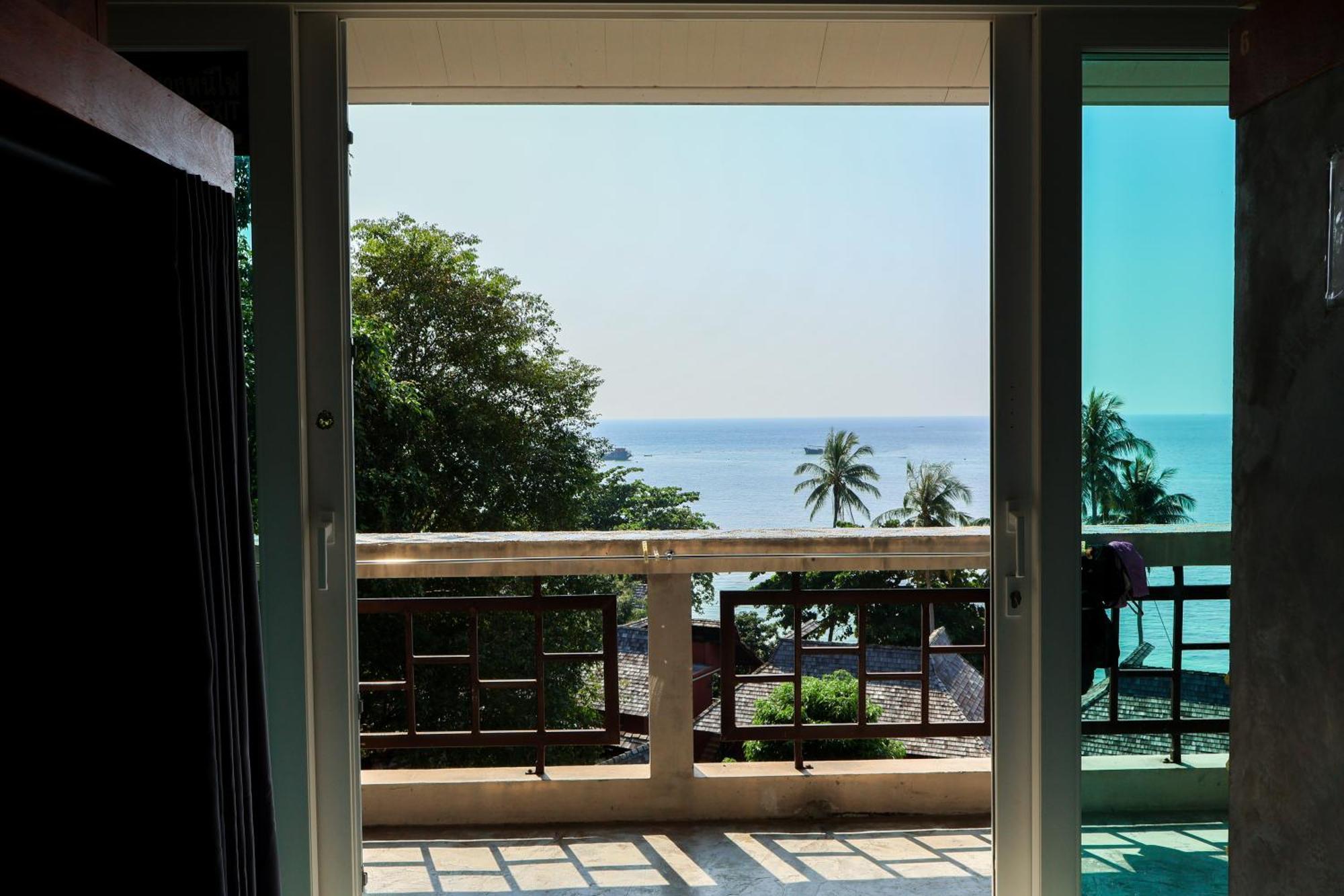 タオ島 Blue Chitta Yoga & Freedivingホステル エクステリア 写真